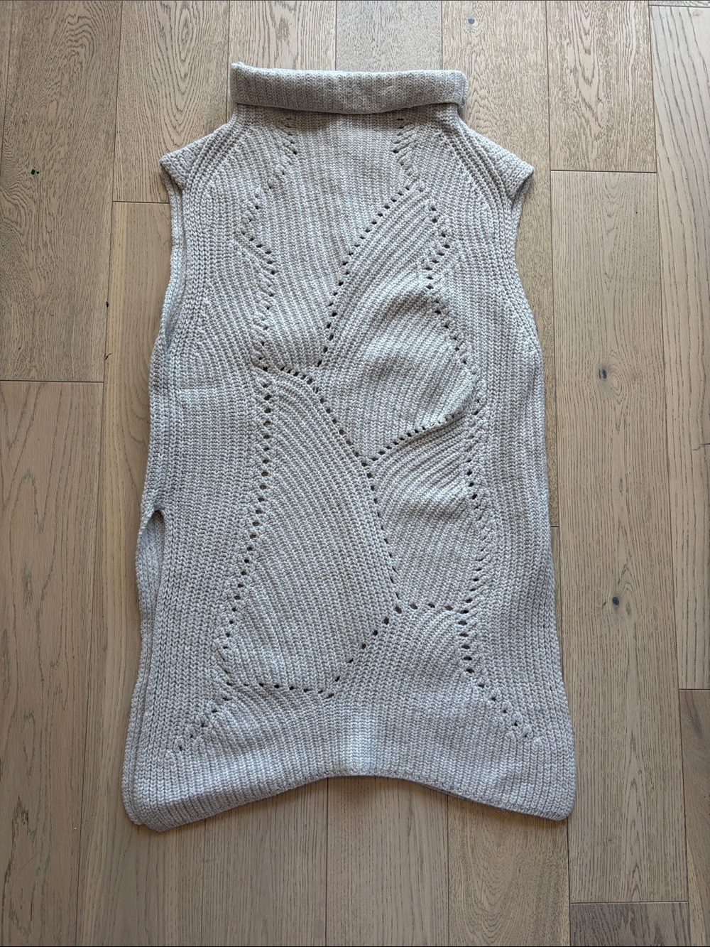 Aritzia Wilfred Sleeveless Cowl Neck Knit Tunic 100% wool Size L